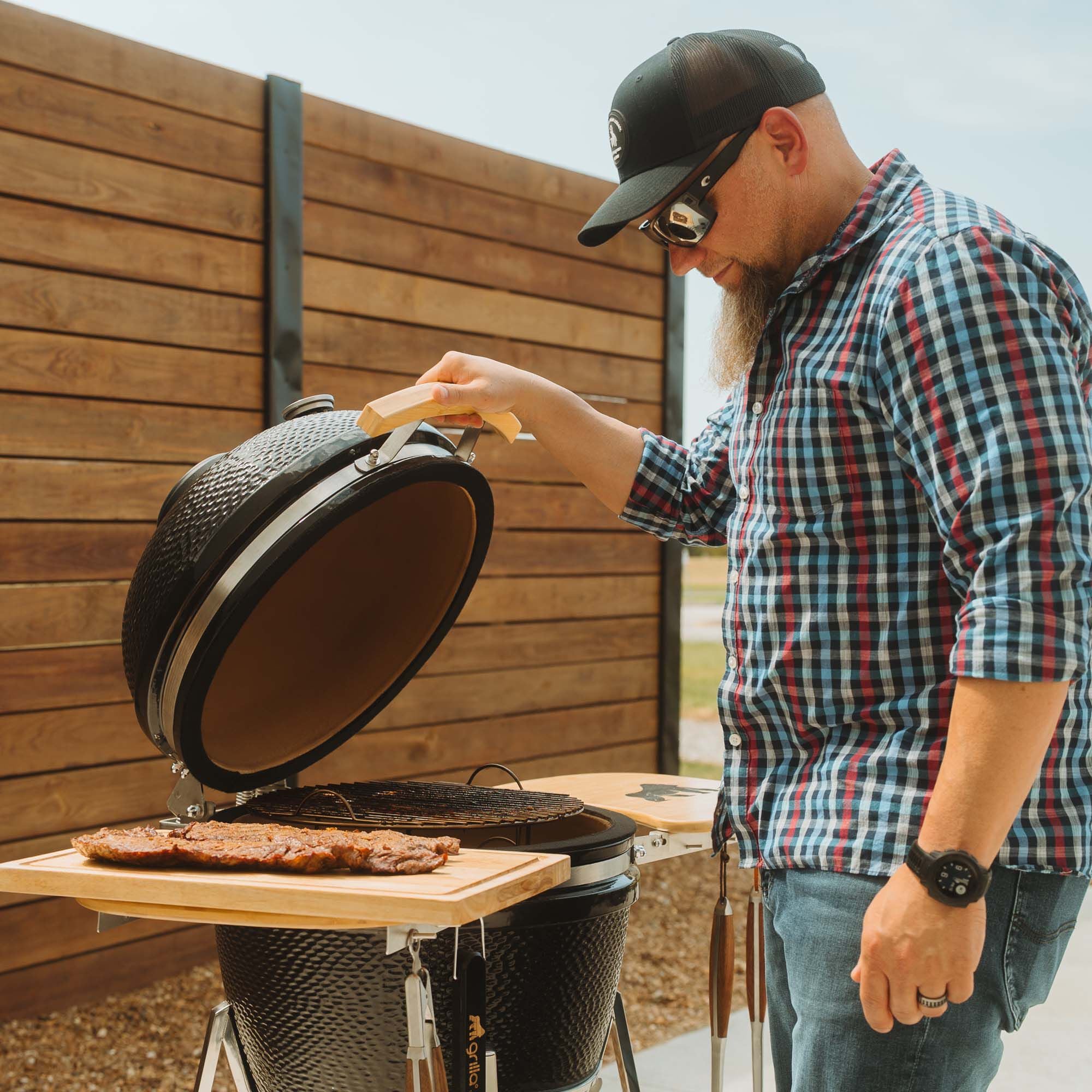 Medium Kong Ceramic Kamado Grill