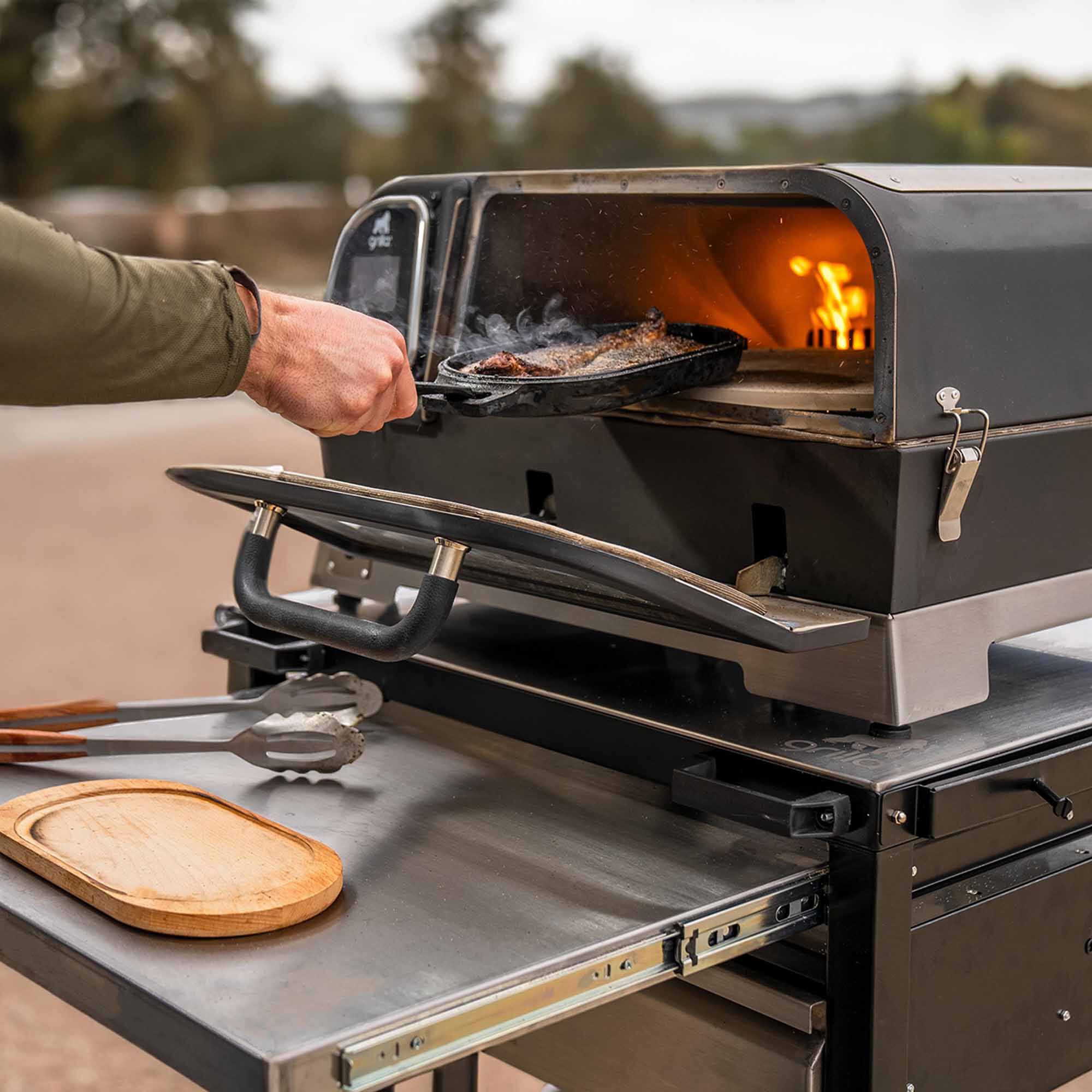 Grilla Pie-Ro™ Wood Pellet Pizza Oven