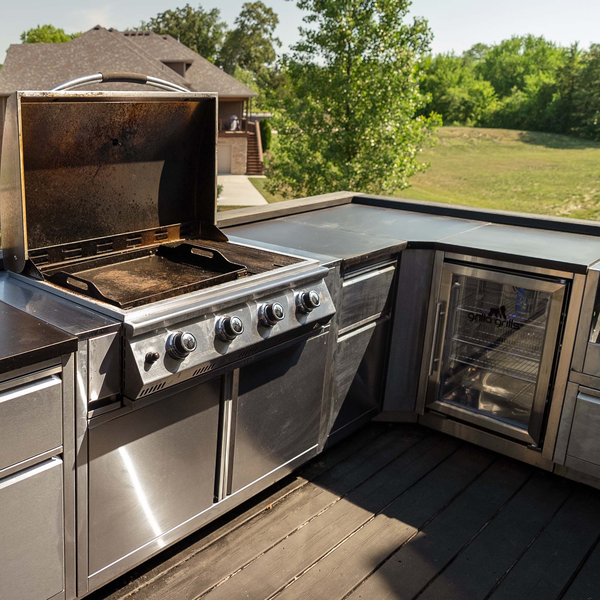 Outdoor Kitchen Cooler Cabinet