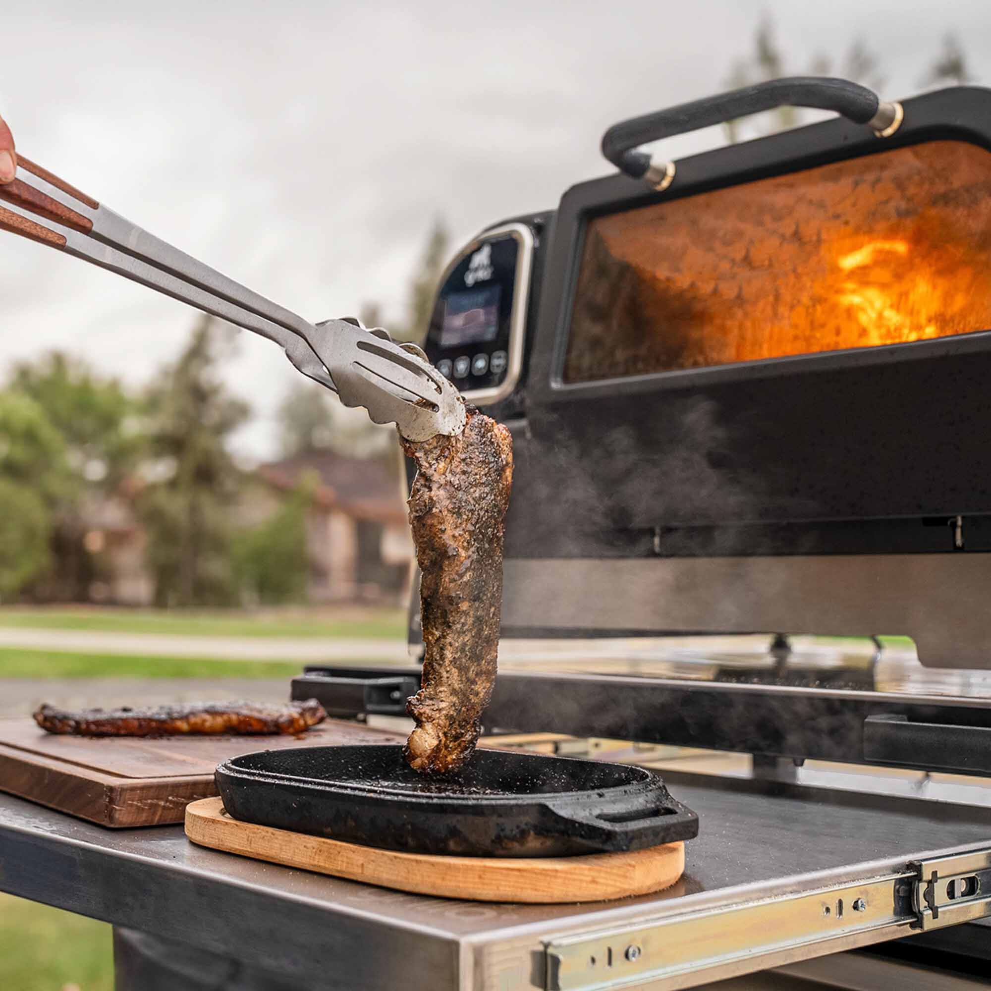 Grilla Pie-Ro™ Wood Pellet Pizza Oven