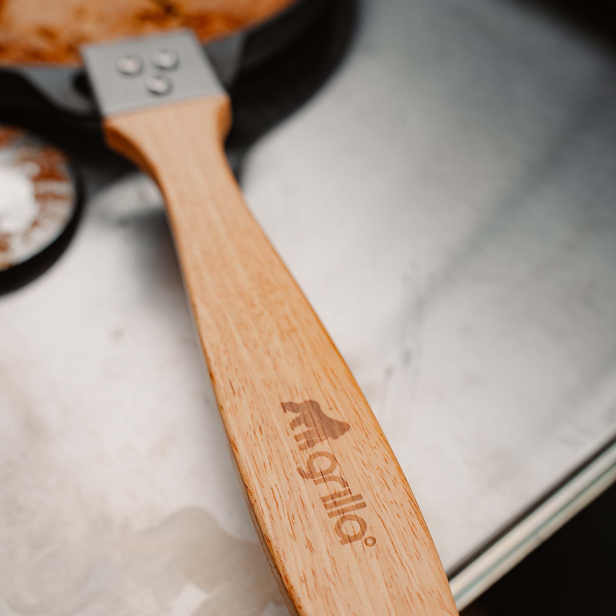 Cast Iron Skillet with Removable Handle